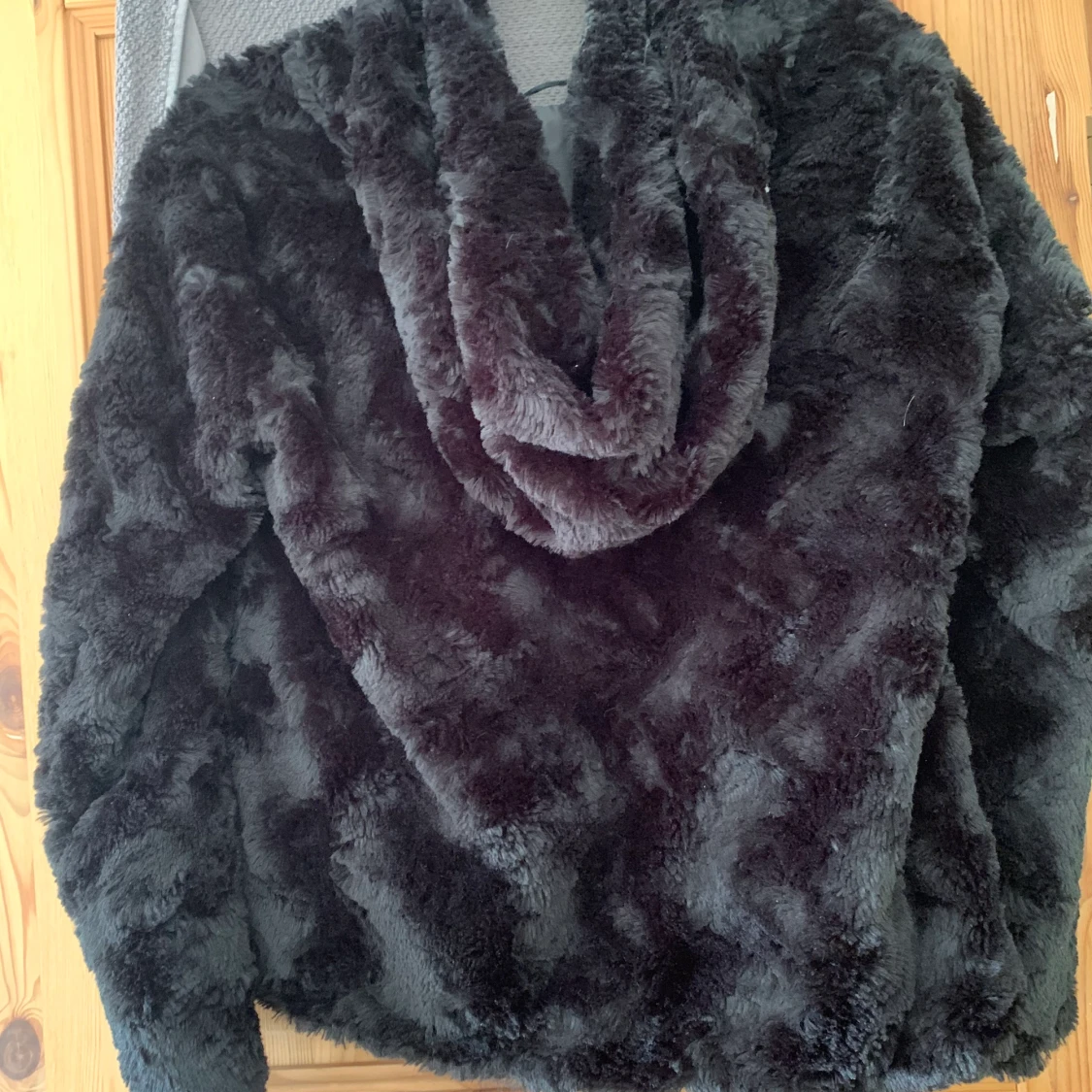 Pälsjacka från Vera Moda, storlek L