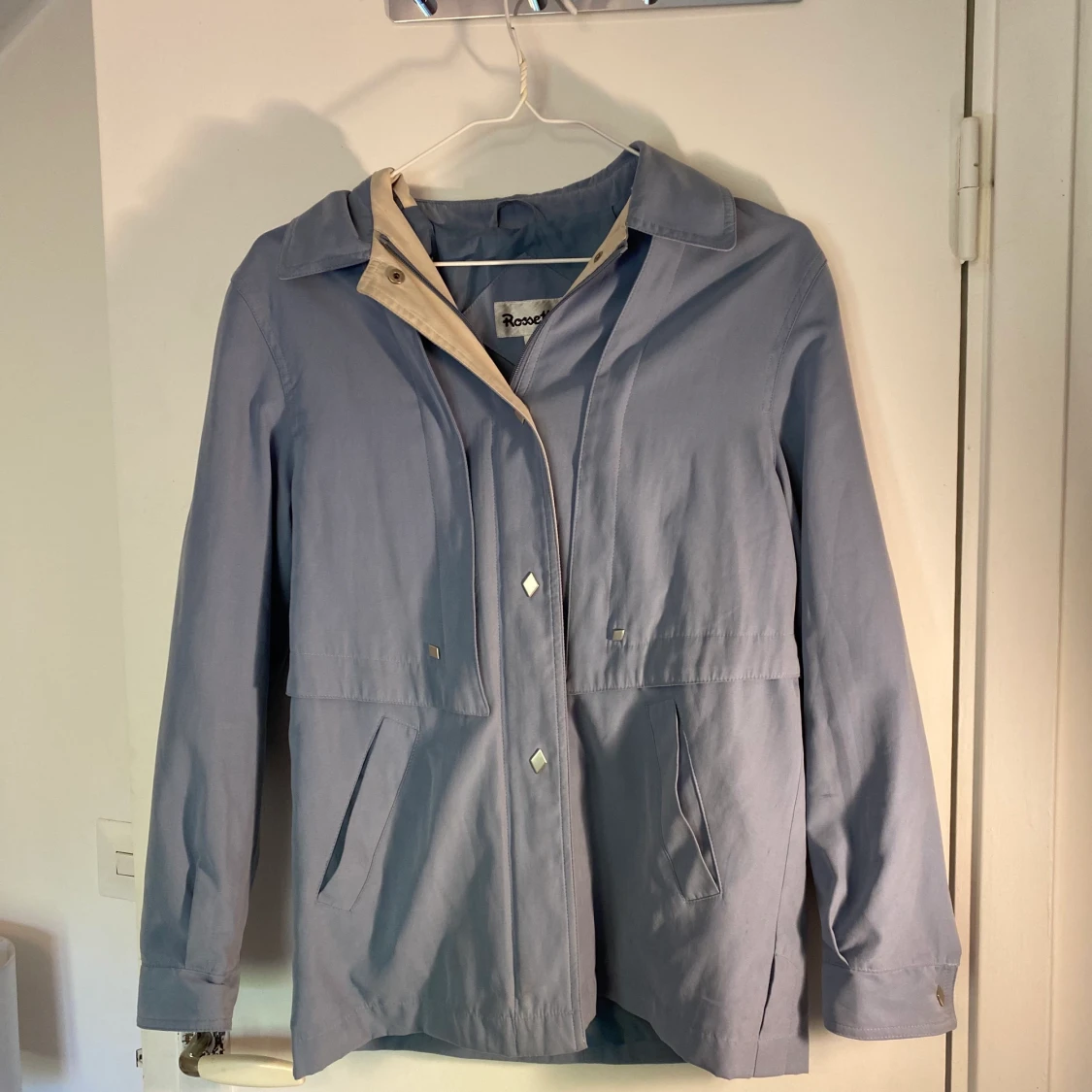 Rossetti jacka 150kr