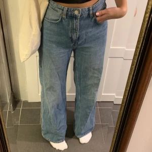 Weekday jeans  - Weekdayjeans i modellen ace storlek W25 L32