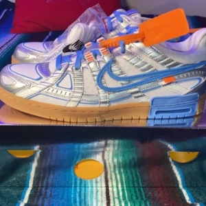 Off white X Nike rubber dunk UNC -  DS, OG all, Betalning via swish, Ig @srosander3, meetup i uppsala