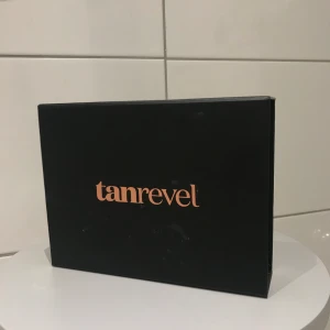 TANREVEL - säljer nu min tanrevel då den ej kommer till användning! Har använts ett fåtal gånger, lite mer än hälften kvar i färgen!