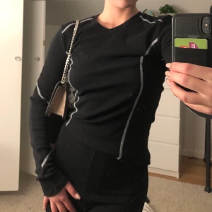 NAKD skidunderställ lookalike tröja - Svin ball, lite Kardashian vibe o riktigt skön :) den kan bli din!!!😎✌️🙌🙌💋🍁🍁🍁💃💃