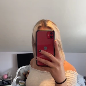 Vit offshoulder croptop - Sååå fin på sommaren, ribbad croptop!!!!