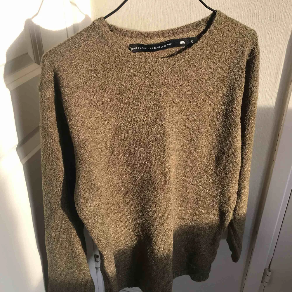 En sweater köpt från Lager157. Ej använd, säljer pga fel köp. Spårbarfrakt 66 kr! 😊. Hoodies.