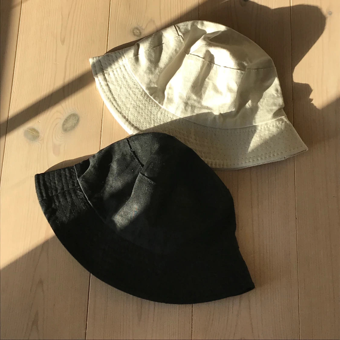 Svart bucket hat🖤  - 91