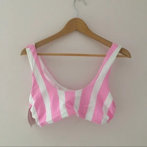 Bikini - En oanvänd bikini (prislapp kvar) storlek 42