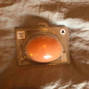  - Helt ny freebra från Cubus, endast testad då den var för liten :/ 90 ink frakt😊 Nypris 200