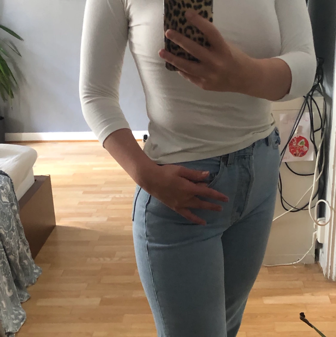 Vit långärmad t-shirt