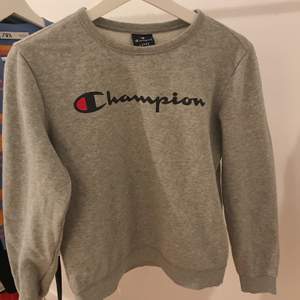 Champion sweatshirt i storlek Xs kan mötas upp eller frakta💕