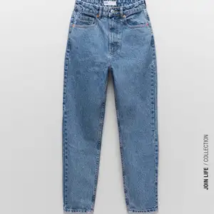 Blåa mom jeans från Zara helt oanvända! Storlek 38 men passar även 36. 