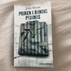 Pojken i randig pyjamas - Jag säljer denna boken, eftersom att jag har läst ut den. Frakt tillkommer.💗💗💗