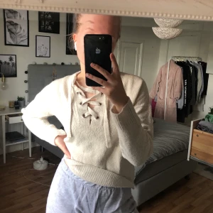 Tröja från Nelly - Sparsamt använd, mysig tröja som tyvärr inte kommer till användning