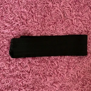 Skärp - Svart Midjeskärp med resor  