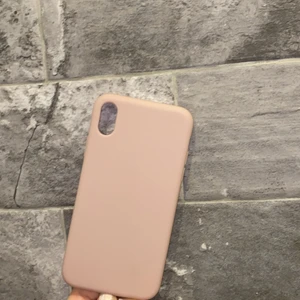 Skal iphone XR - Säljer detta fina skal. Aldrig använt så superbra skick. Iphone XR