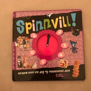 Spinnvill spel bok - En bok jag köpte från en tjej grupp, perfekt till när du är med dina tjejkompisar🥰 finns 21 olika spel man kan spela som t.x. Sanning eller konka, hitta, This or that osv.. den är på norska men lätt att förstå för det är inte långa meningar! 