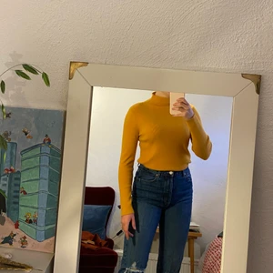 Vero Moda mustard turtleneck size M - Mustard turtleneck size M . Vero Moda . Good condition, just little bits of lint on a back. 48% viscose, 29% polyester, 23% nylon