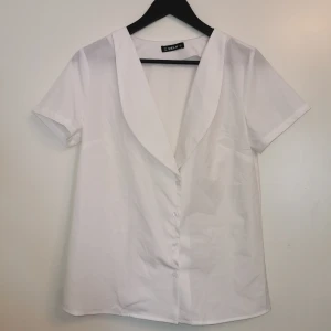Sheilay blus - Supersnygg blus från Sheilay i storlek S. 
