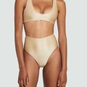 Högs trosor från bikbok - Helt oanvändna trosor från bikbok. Taggen sitter fortfarande på.