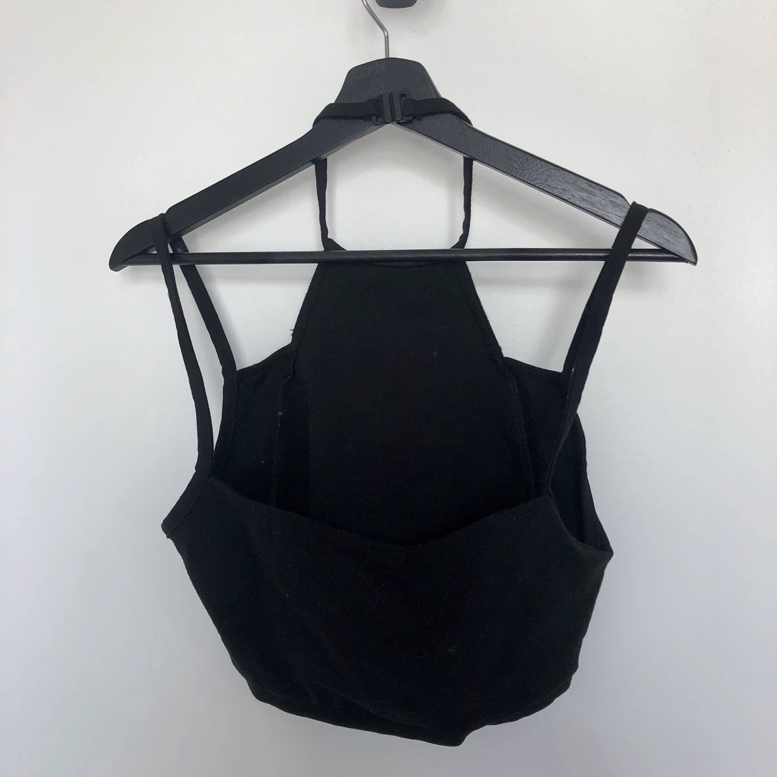 Croppat svart linne strl L - 90