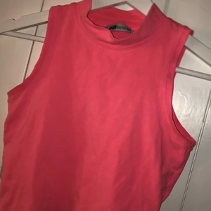 Fint neonrosa linne  - Nyskick , använd fåtal gånger 