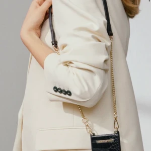 Ideal of sweden  - Ett helt nytt väsk och mobil band 