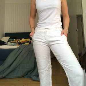  - Super härliga linnebyxor aldrig använda 