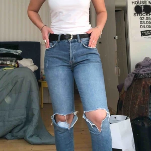  - Superfina byxor från bik bok som inte kommer till användning passar m å s om man vill ha de lite mer loose