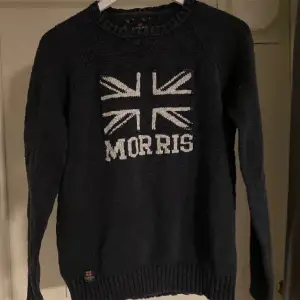 Morris tröja, skick 9/10. Perfekt till sommaren. Storlek S/M