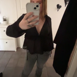 Jättesöt blus - Jättefin blus som är använd men i gott skick. I storlek M