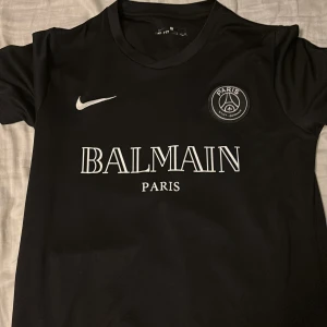 Balmain psg tröja - Balmain psg tröja storlek S