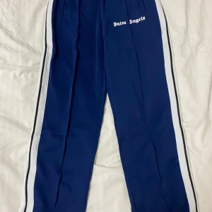 Palm Angeles byxor - Helt nya Palm Angeles byxor, skriv om fler bilder eller funderingar. Mvh