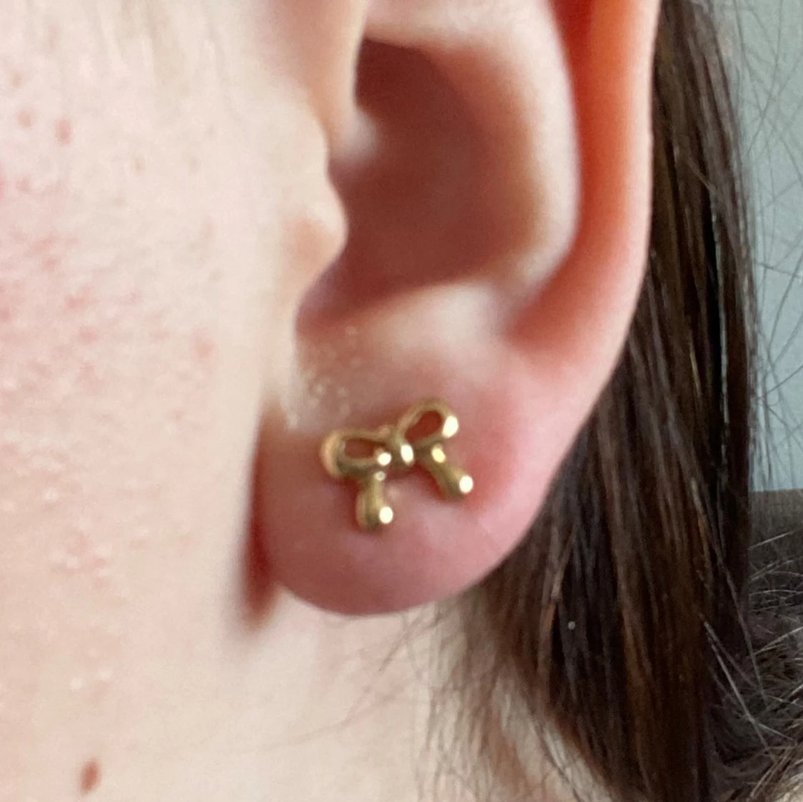 Guldörhängen med rosett  - 91