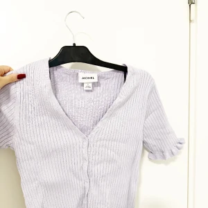 Tröja - Har aldrig använt.