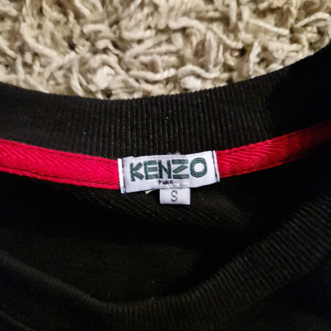 Oanvänd kenzo tröja - 90