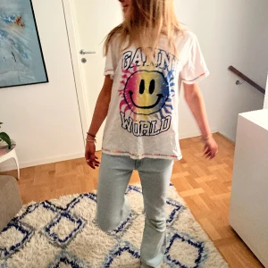 Ganni tröja 💓 - En jätte vacker t-shirt från Ganni!😽💗 Priset kan diskuteras 💓💓