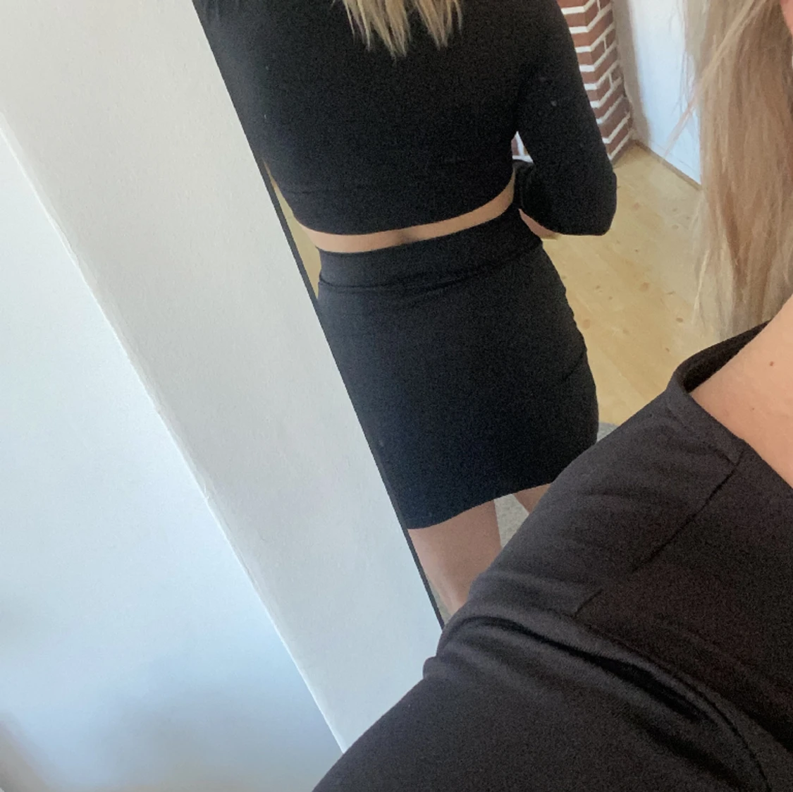 Svart öppen klänning  - 90