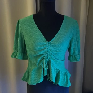 blus - fin grön top💕