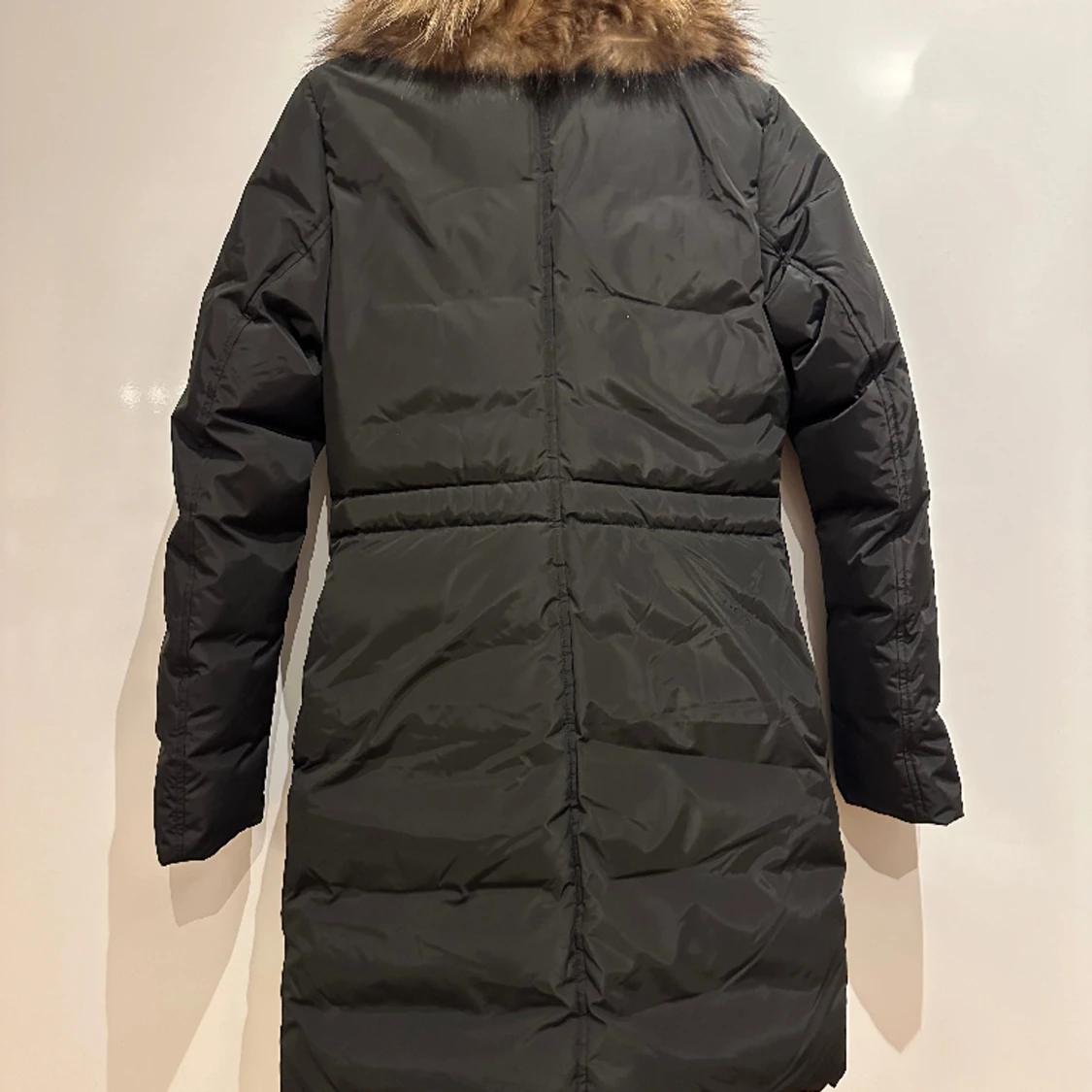 Hollies jacka med äkta päls  - 90