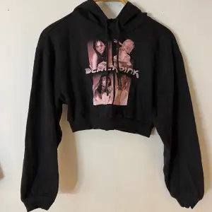Blackpink hoodie från H&M, ordpris; 192kr