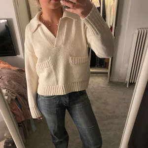 Stickad tröja - Säljer min fina stickade tröja från zara!