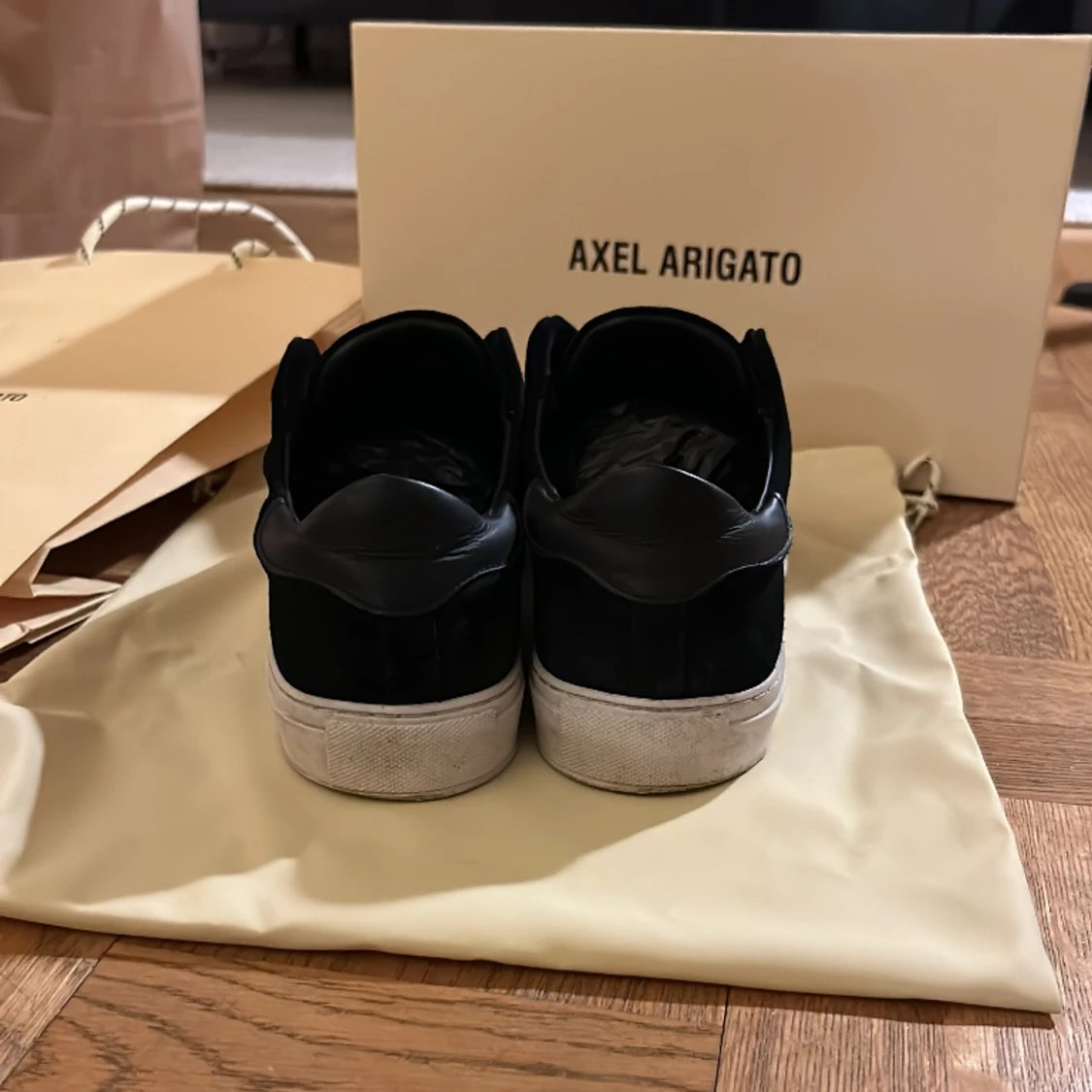 Axel arigato skor  - 90