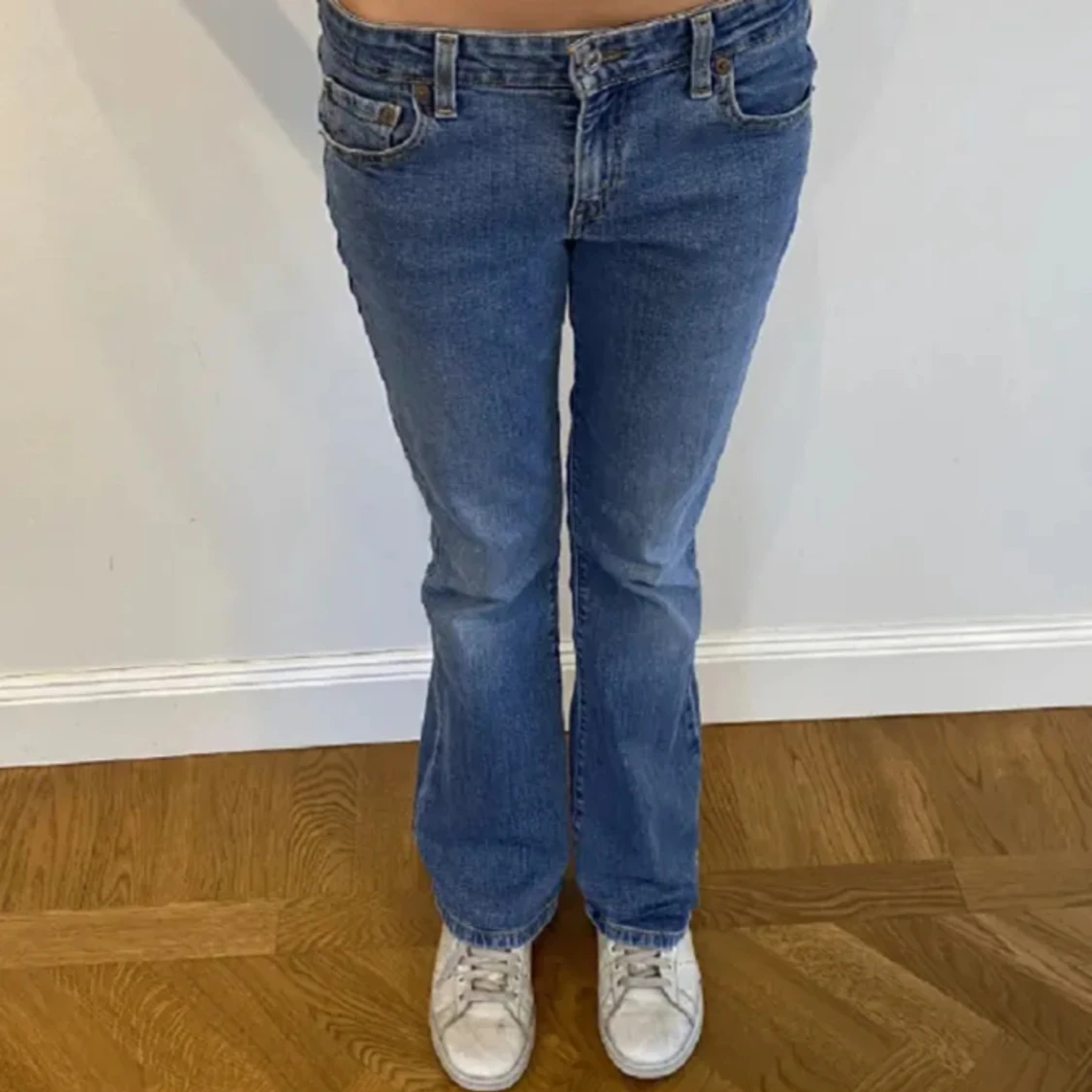 Lågmidjade levis jeans
