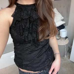 Topp!  - Så snygg topp i spets!