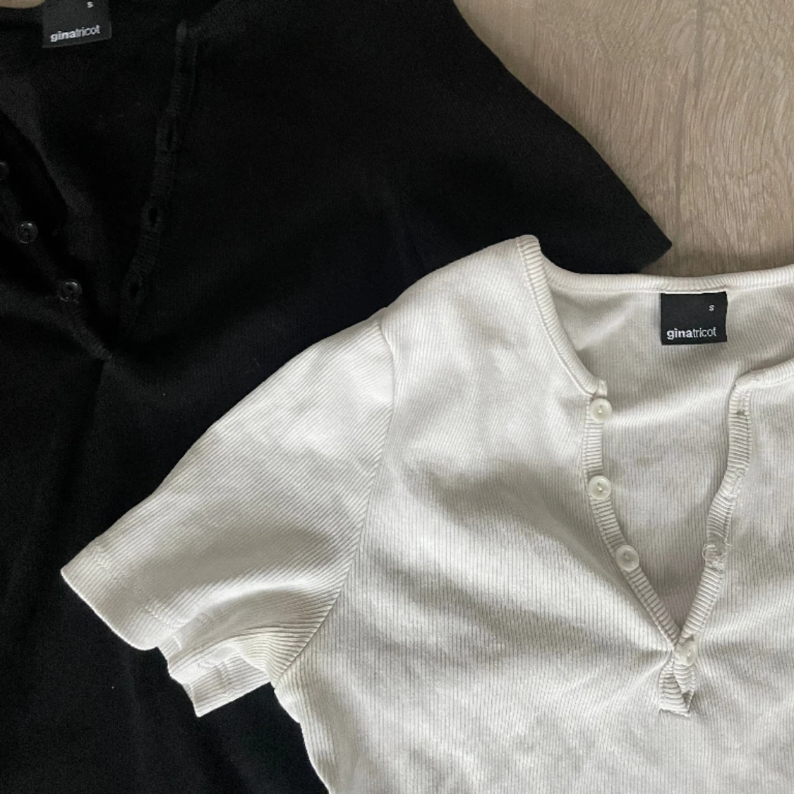 Vit och svart tröja kort armad!