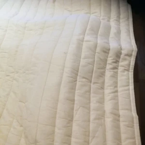 Kedje täcke Somna - Kedjetäcke 6 kg, från Somna®. Effektivt för lindrig av oro, ångest &sömnlöshet. Hjälper kroppen att slappna av och förbättrar sömnkvalitet en. Täcket är det svalaste på marknaden kedjorna är insydda vilket gör det ljudlöst. Tvätt 60 gr. Nypris 5999