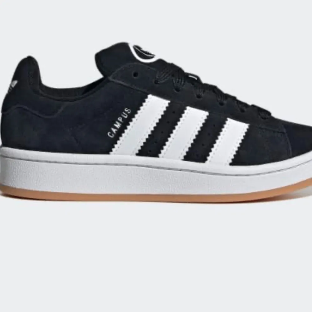 Helt nya adidas campus 00s svart unisex säljes, inköpta på adidas hemsida.  . Skor.