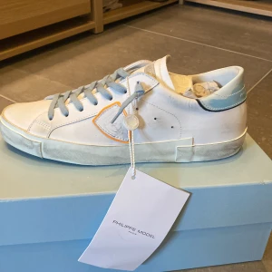 Philippe model skor - Helt nya, storlek 43, tillbehör tillkommer, pris 2900 kr