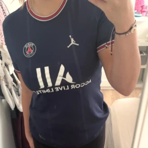 Psg tröja - Använd några gånger, är i fint skick, stl S 💗
