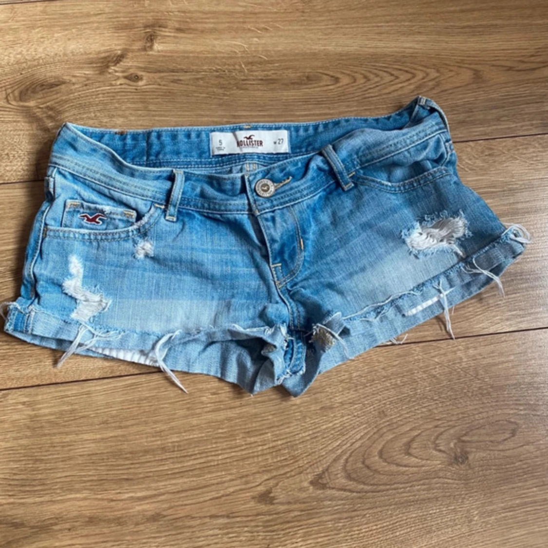 Lågmidjade jeansshorts