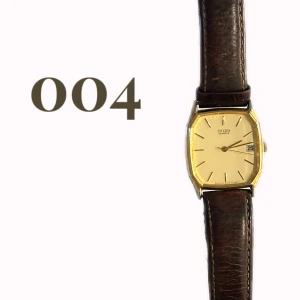 Vintage liknande klocka  - Brun damklocka med vintage utseende. Max 18cm i omkrets